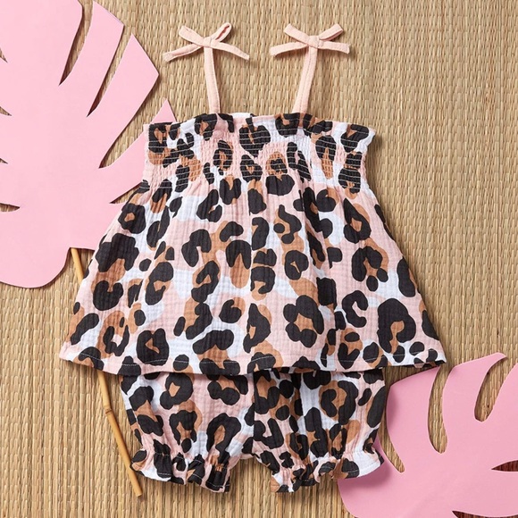 NWT Mud Pie Leopard Toddler Short Set - Picture 2 of 4